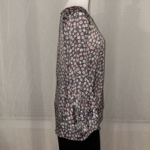 Lauren Conrad M Gray Pink White Lavender Long Raglan Bell Flutter Sleeve Blouse - Picture 8 of 15